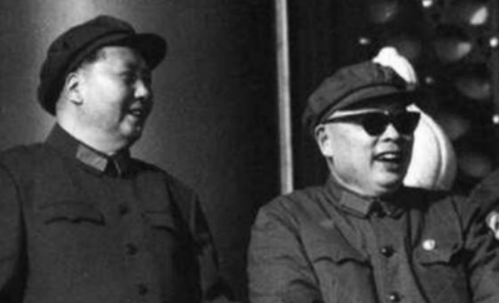 陈毅与饶漱石之争，毛主席最终决定：只要你坐在那里就起作用