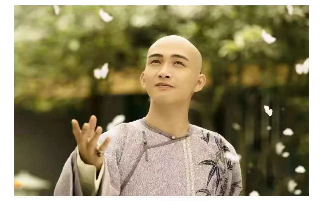 「每日背诗」纳兰性德——浣溪沙·谁念西风独自凉