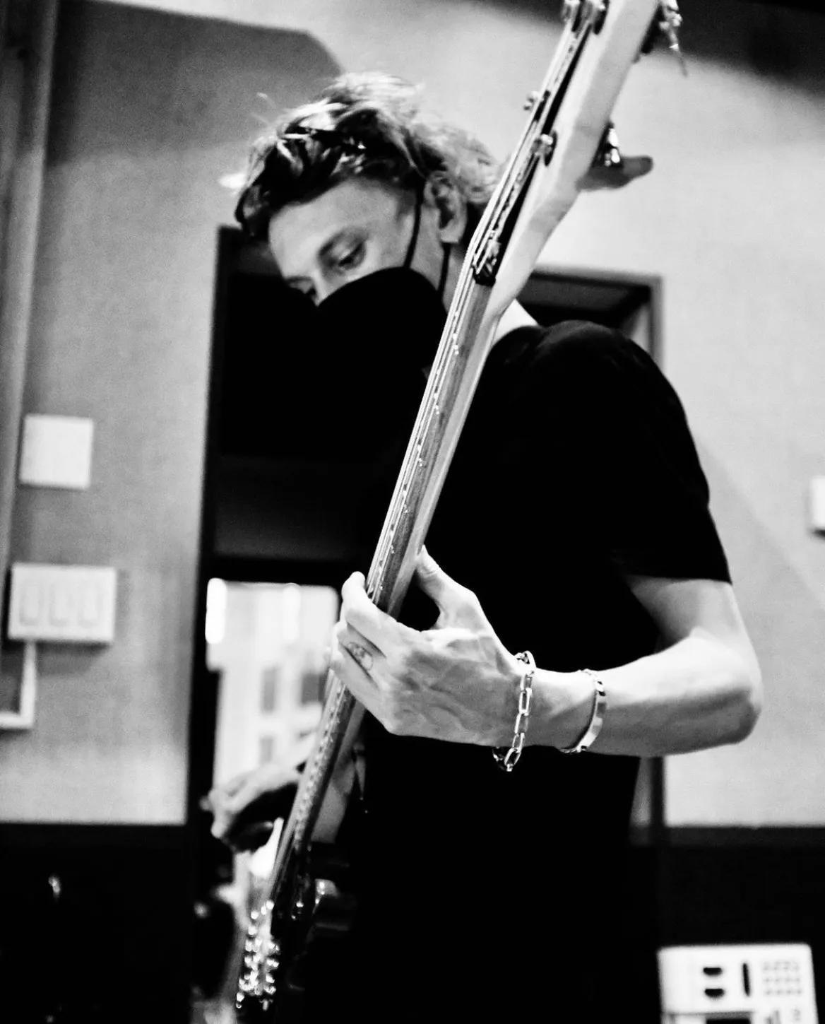 《怪奇物语》第四季新角色001帅爆啦