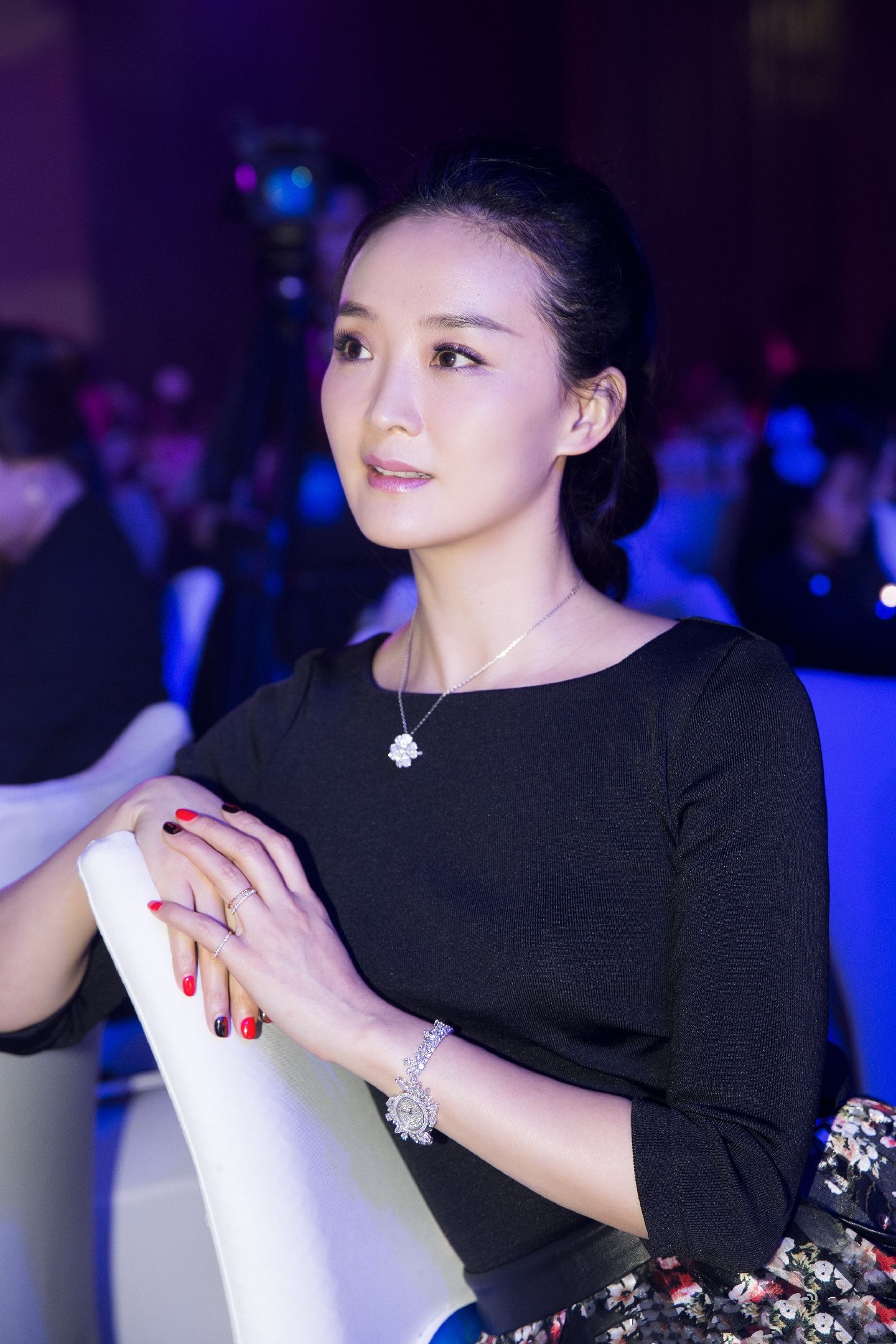 豪门阔太王艳:15亿豪宅没了丈夫不知所踪,走到这一步谁也不怪