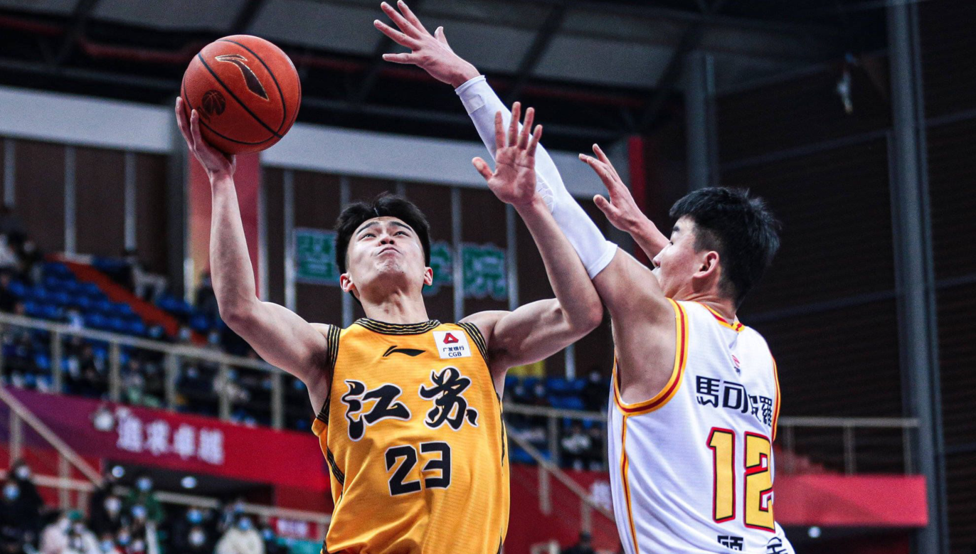 薩林杰為什么nba不行（21分21板10助，姚明想哭，薩林杰都是NBA棄將，本土球員哪有機會）