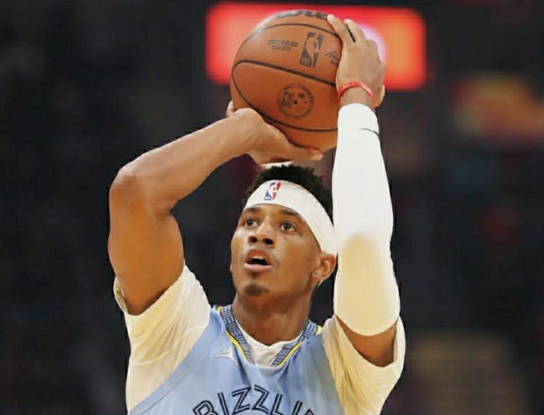 鹈鹕队和黄蜂队(黄蜂连签4人!