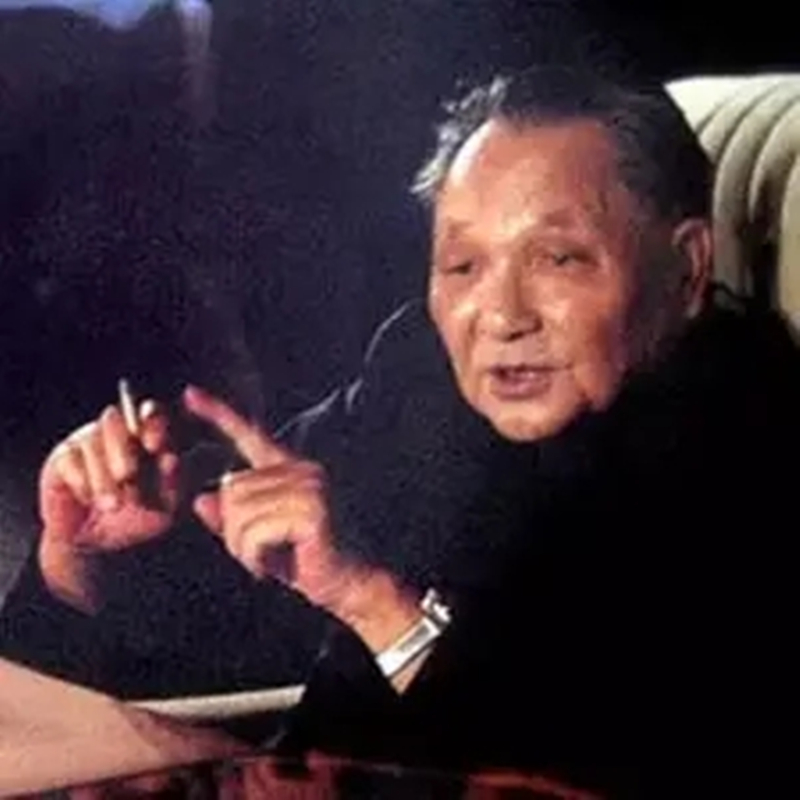 1977年高考恢复之际，邓小平一言拍板，改写了一代知识青年的命运