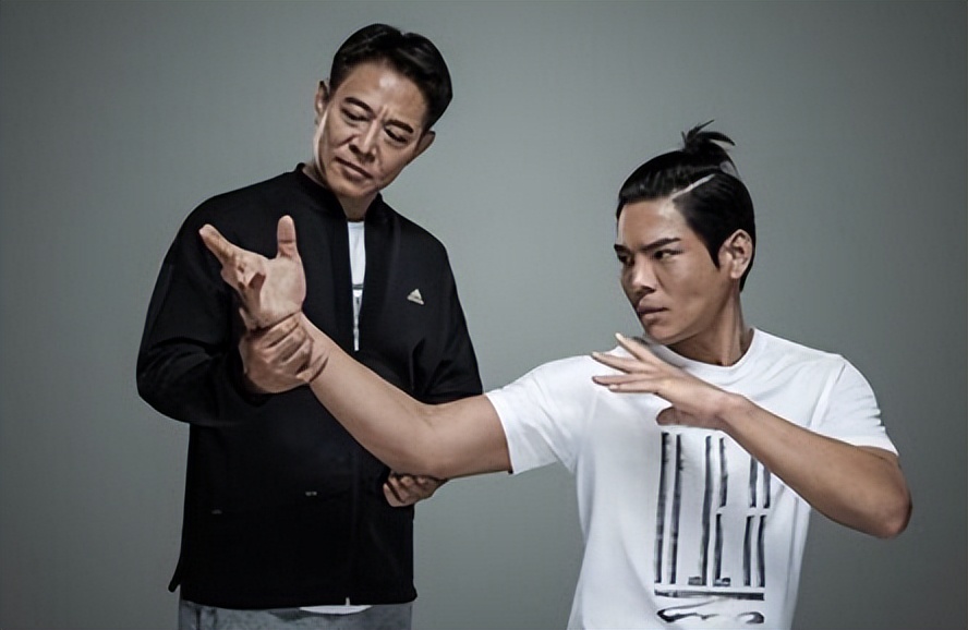 星二代泛滥、关系户扎堆、富二代遍地，娱乐圈已成为“世袭制”?