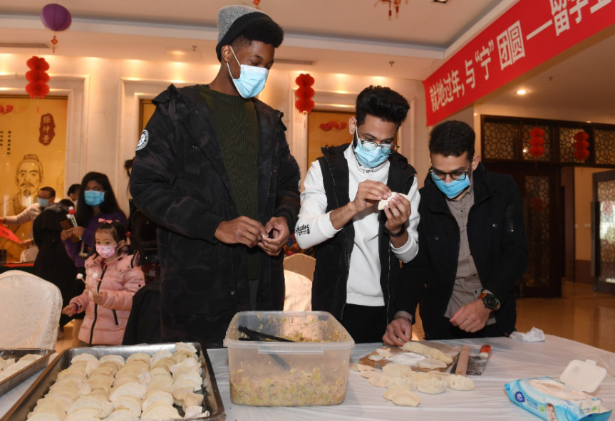 3所大学迎来“最长”寒假，整个假期为期70余天，幸福的冒泡