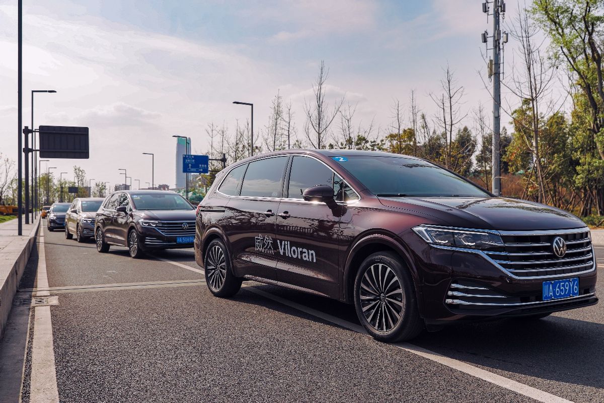 更好看，更好坐，也更好开 试驾豪华大7座MPV新威然