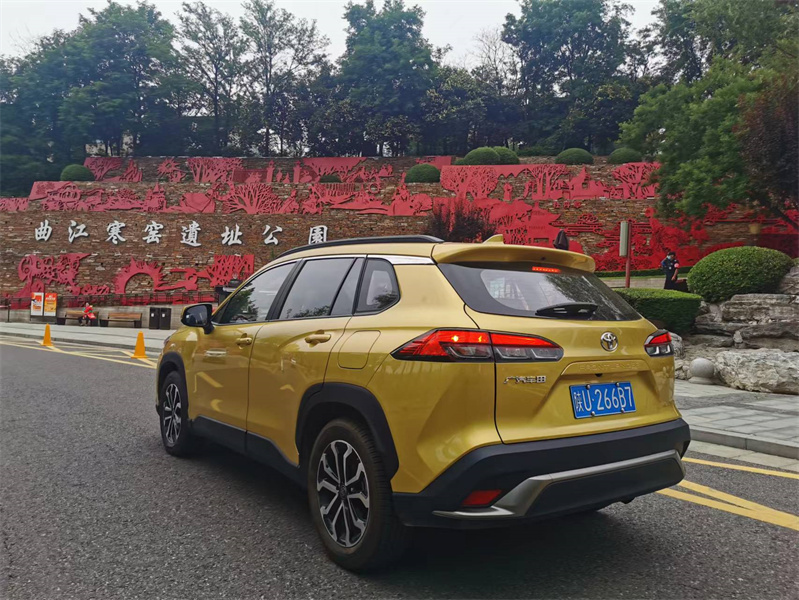 ��������ѡSUV������ ����ƽ���ֶ���ʮ��