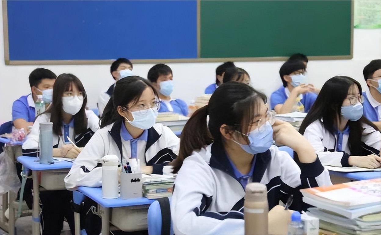 2022年高考多少分才可以上“本科”？班主任坦言：至少达到这个数