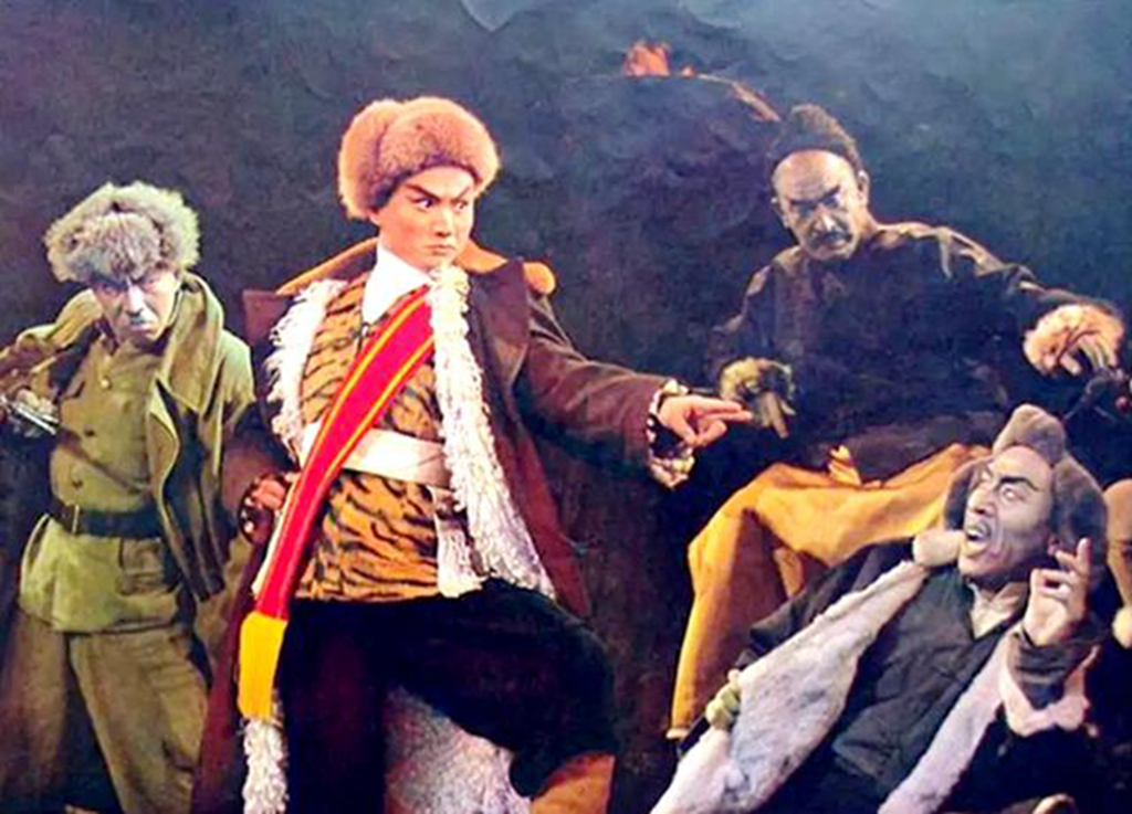 样板戏《智取威虎山》，8位演员3位去世，1位无消息，4位健在