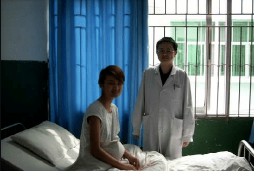 我是个“洗脚妹”，2009年被寻欢官员侵犯凌辱，反抗无望后杀人