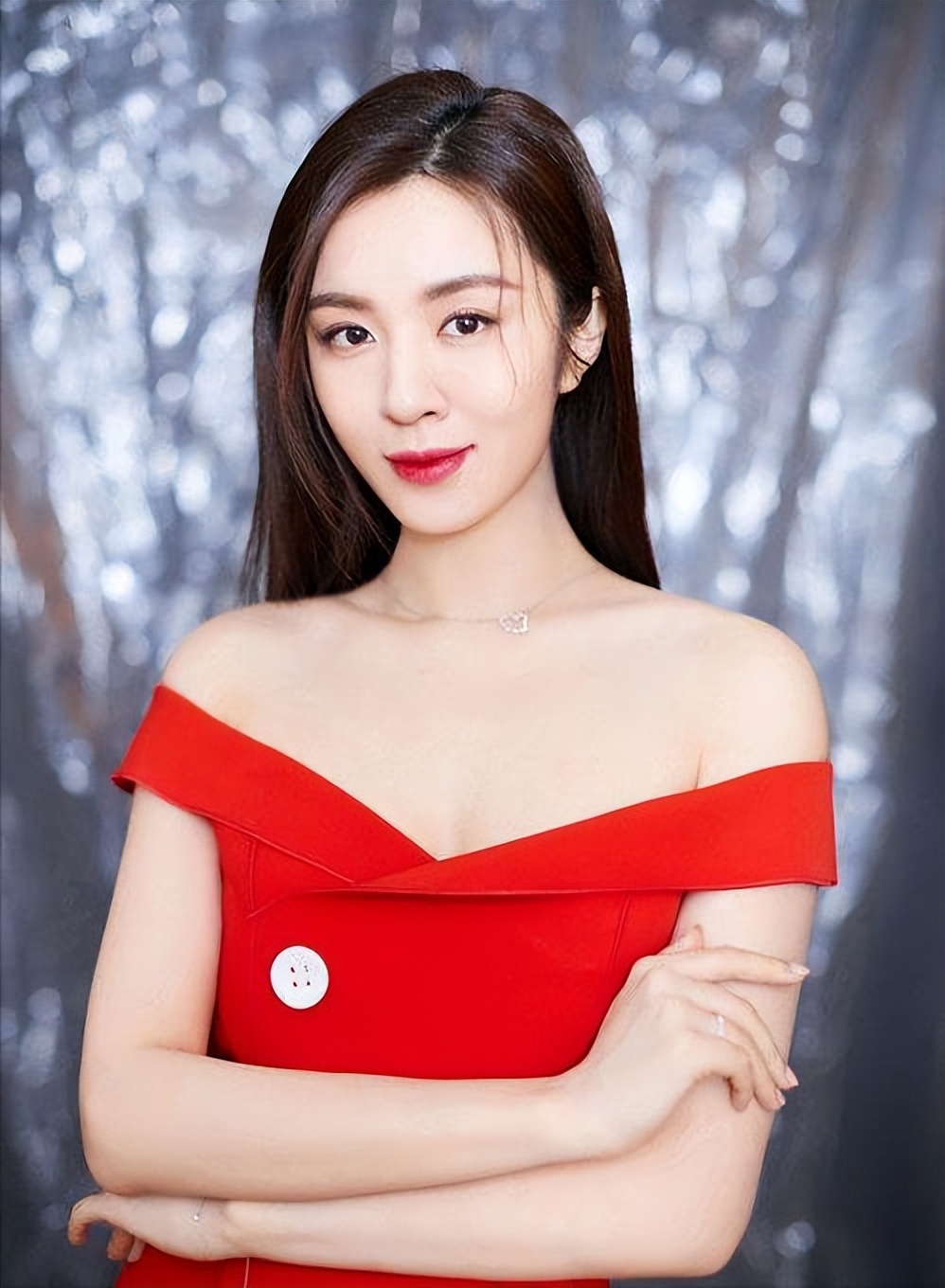 知名演员王晓晨发文:"未来,我们天堂再相见",评论区沦陷