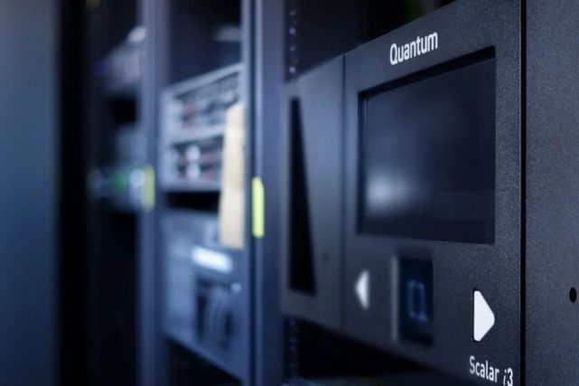 强大的数据保护与半高LTO-9驱动器