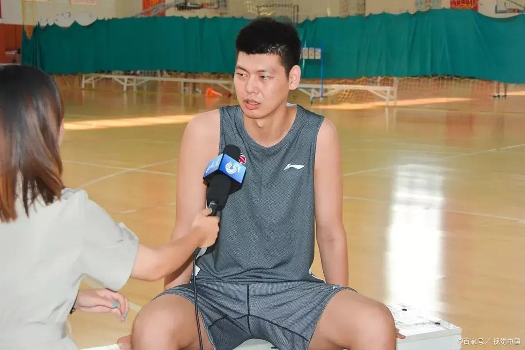 CBA年薪排名（CBA消息：朱荣振重返辽篮，麦克勒莫年薪超千万，巩晓彬再次执教）