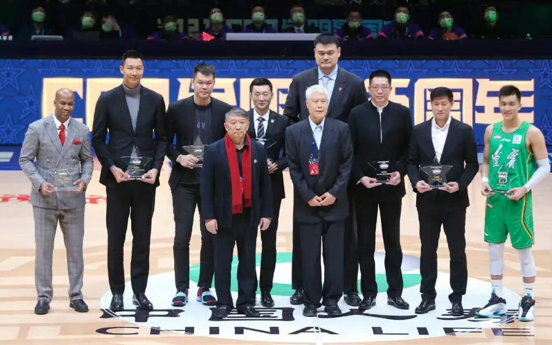 中国篮球名人堂姚明（中国篮球名人堂产生10位，为什么NBA名人堂入选者姚明落选了？）