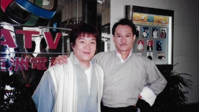 林正英师弟，长相神似元彪，与罗芙洛有过一段感情，如今却被遗忘