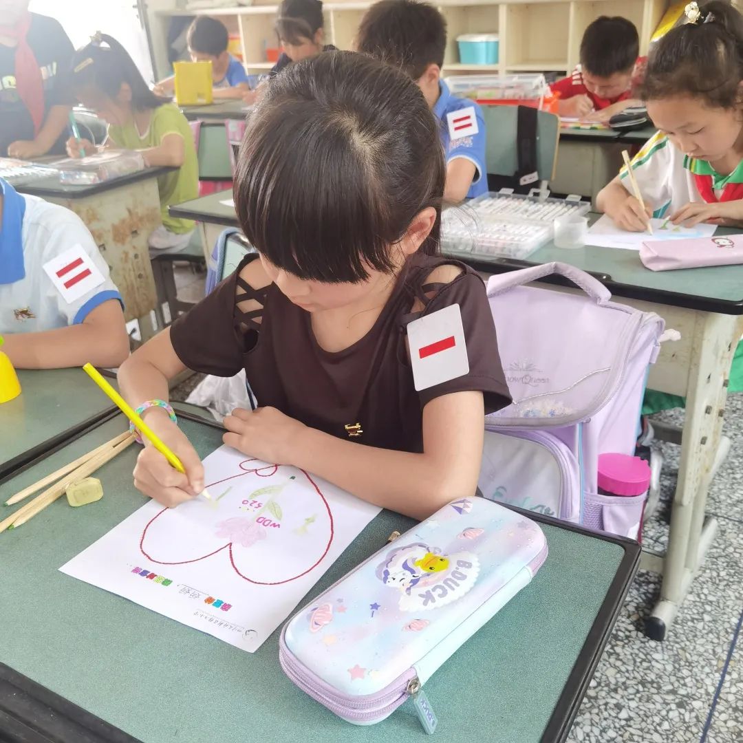 锦江小学开展了第十一届心理健康月的第一个主题队会活动