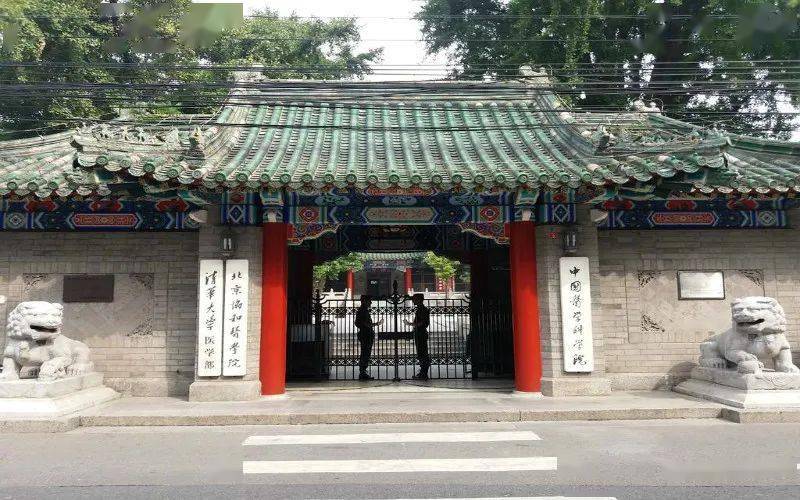 清华北大“无校能敌”？非211院校竟敢“叫板”，它是何方神圣？