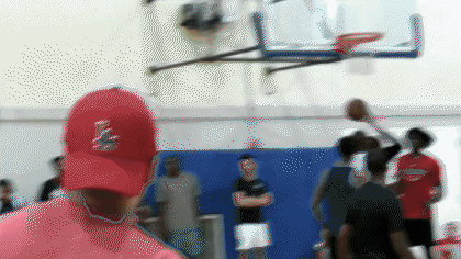 篮球突破教学（三个最常用的突破过人细节，让你的过人，如同欧文艾弗森一样厉害）