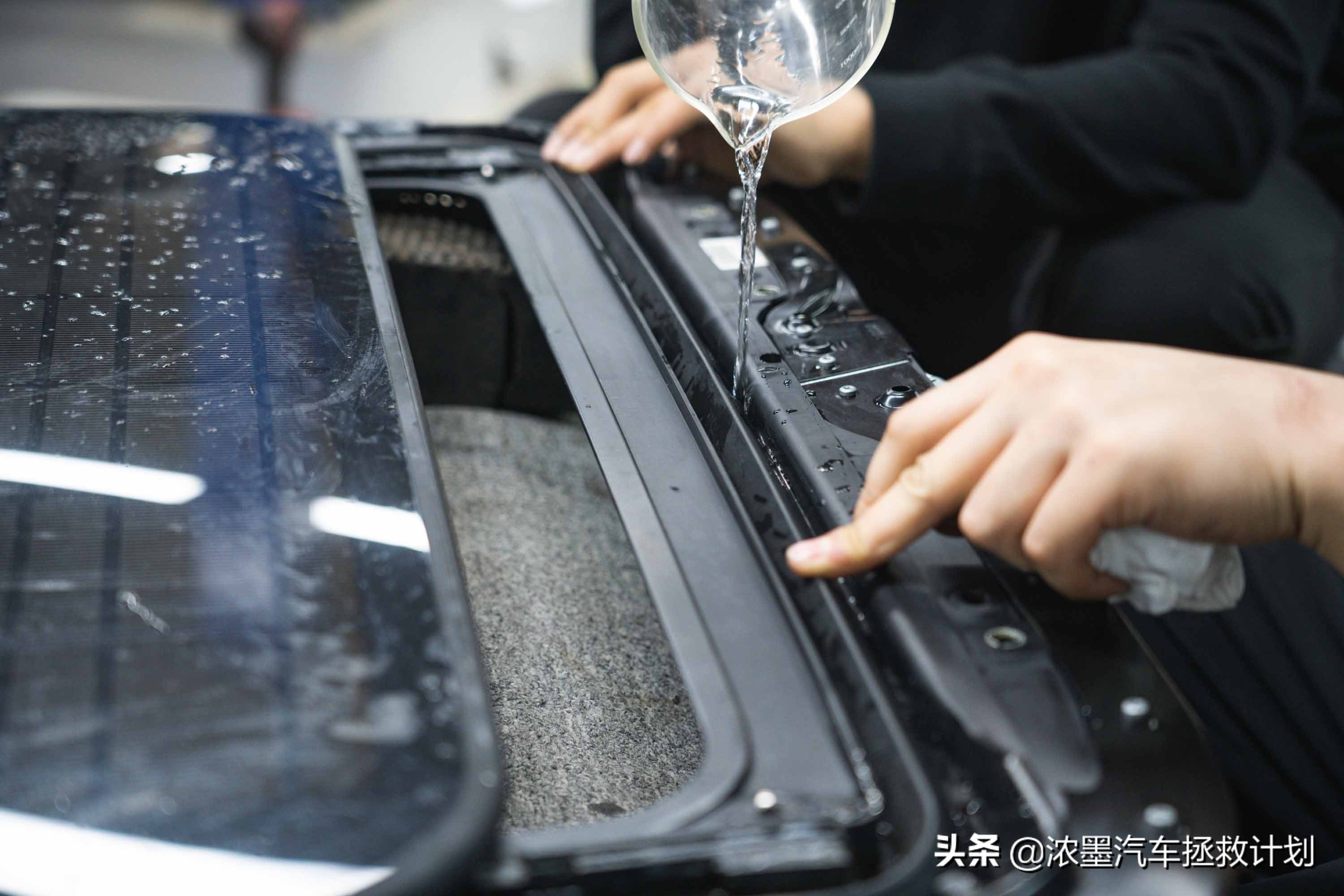 「致臻匠心」修复一台大众途锐，勇攀高峰后再成为逆转时间的焦点