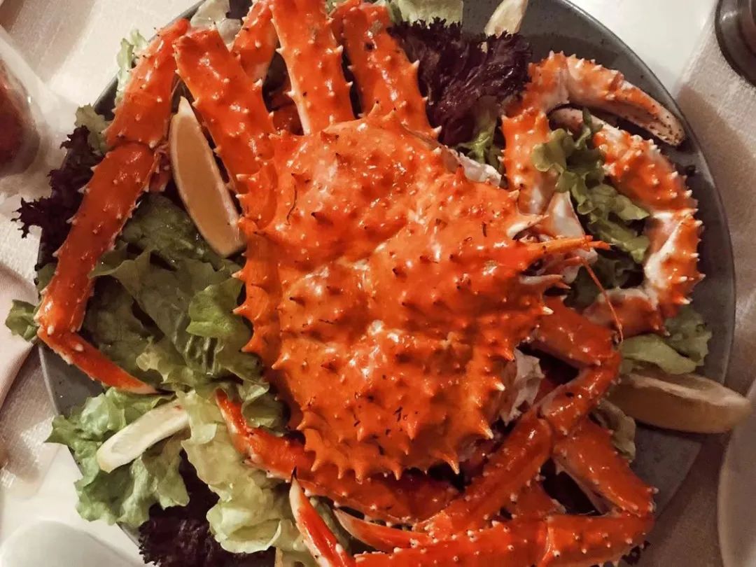 图@领队杜玛旅行海参崴吃住物价不算高,尤其海鲜非常便宜当地人均一百