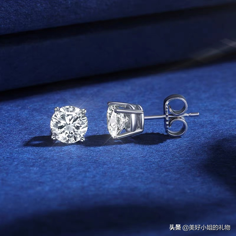 母亲节礼物系列I 细数我私藏的宝藏首饰，千元不到让妈妈闪耀起来