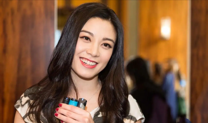 明明get不到，却被夸上天的10位女星，是谁的审美有问题？