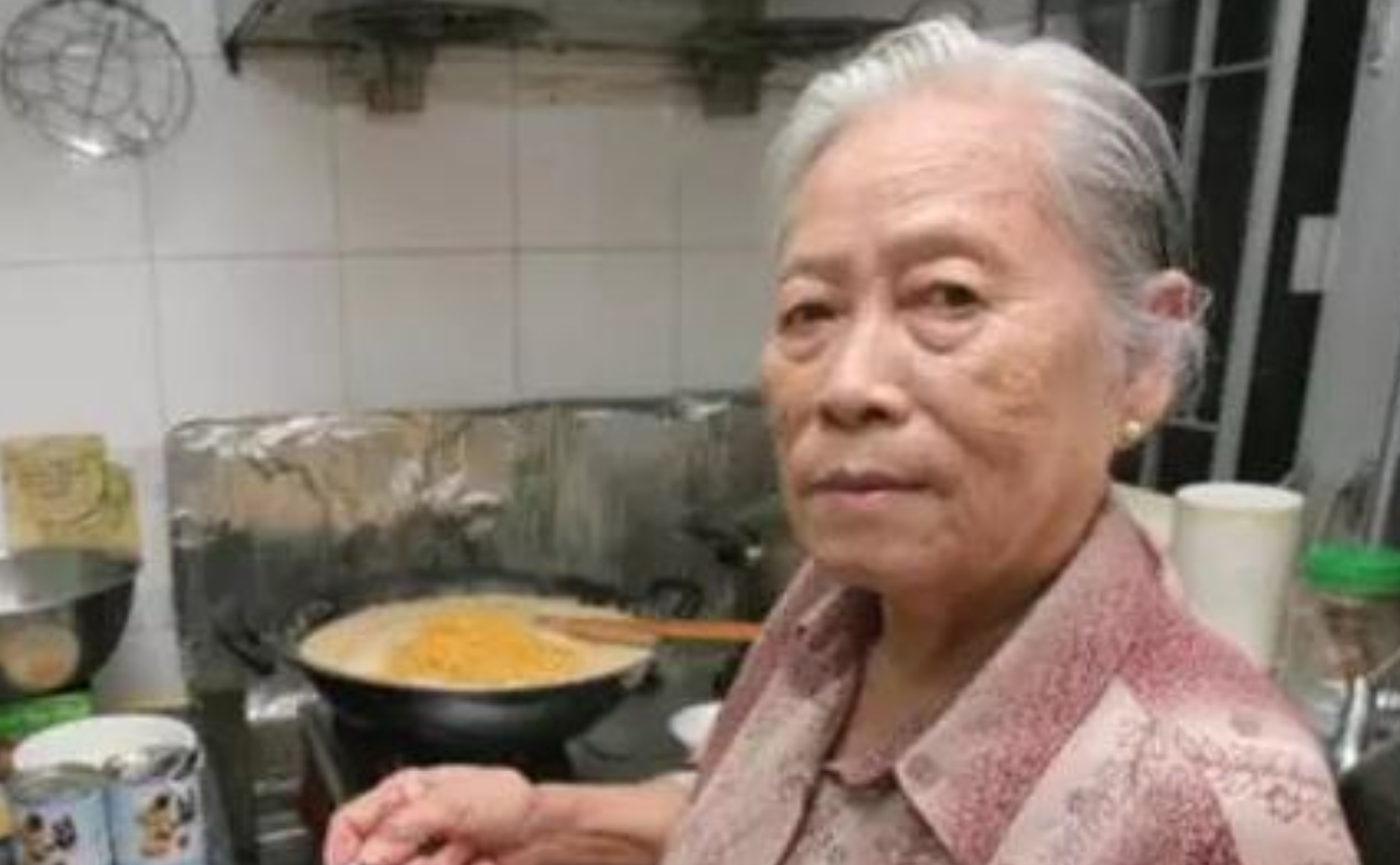 保洁员一生只会写5个字，82岁被授予院士称号，成为香港大学之宝