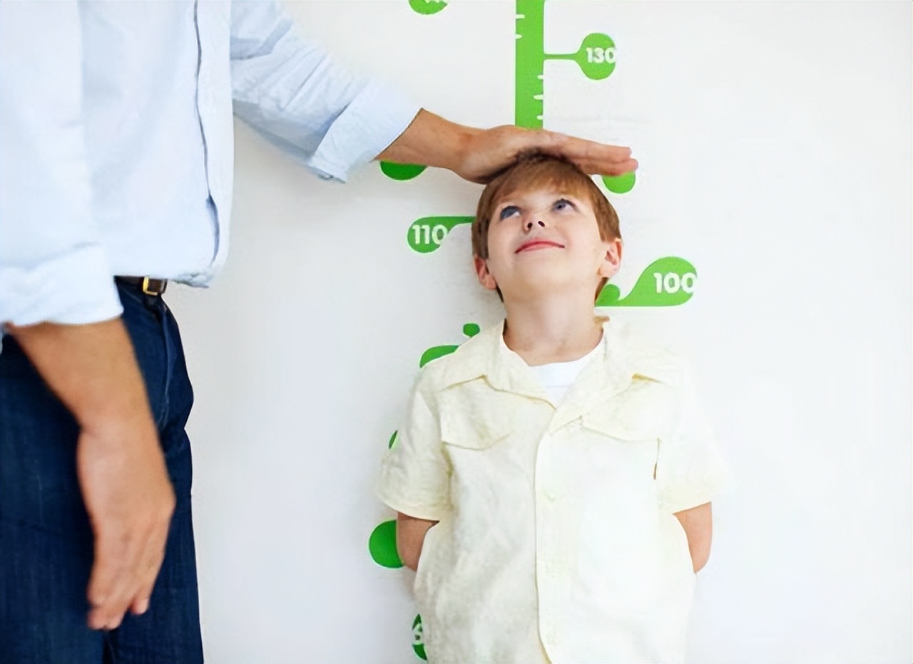 女孩几岁停止发育？儿科医生：若这个年龄没有160cm，恐难再长高