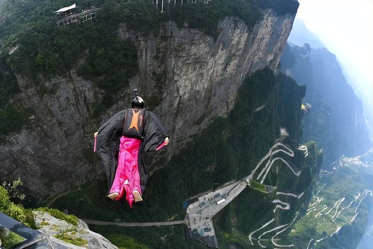 95后女孩滑翔伞坠亡，浙江金顶旅游高坠事故：究竟什么原因？