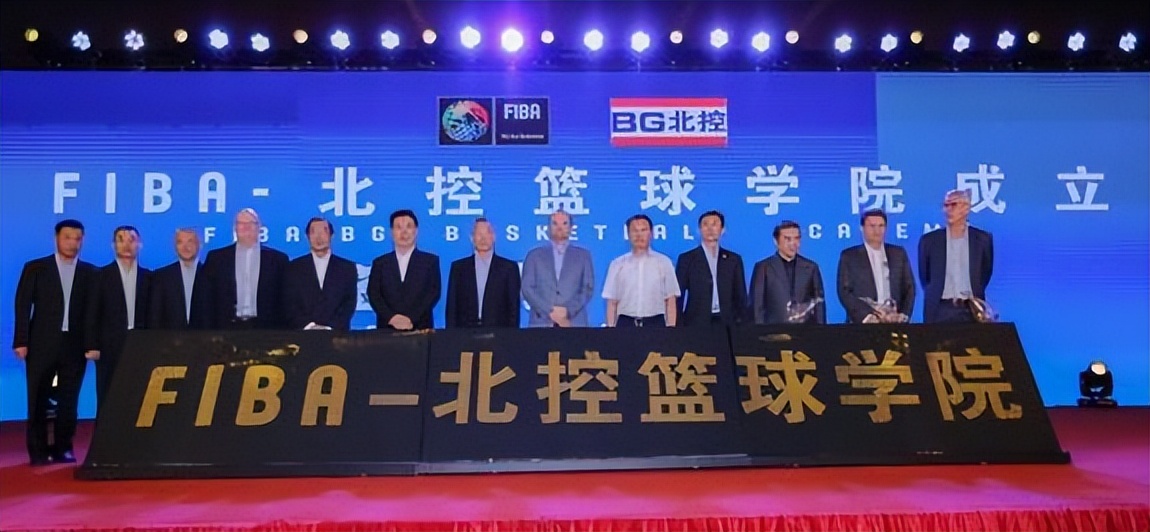 cba球队名单佛山(CBA中职篮的另类球队北京控股的四大派系马布里是佛山系)