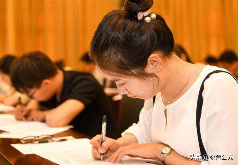 最适合文科生报考的专业，就业面广、薪资高，专业发展前景可观