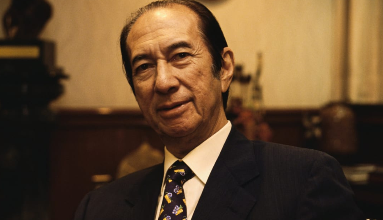 他们分别就是马万祺家族,何贤家族跟崔德祺家族.