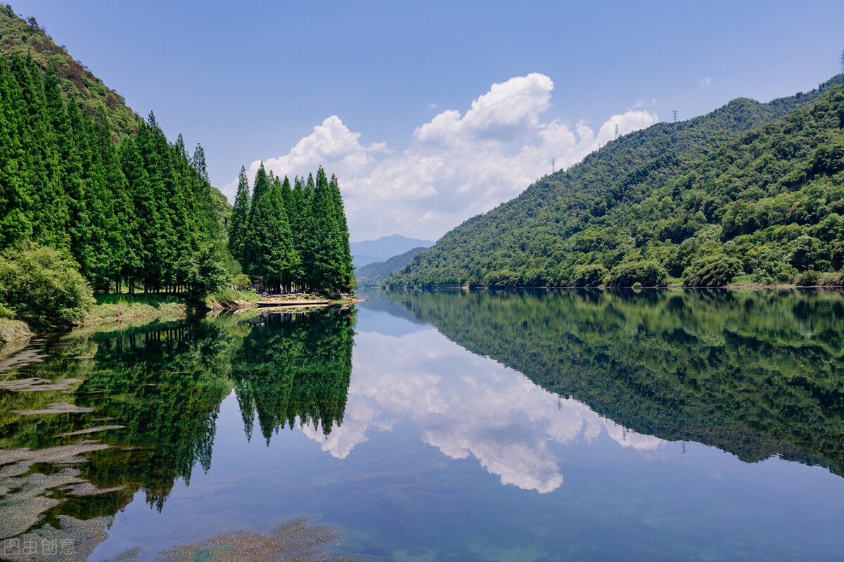 十首著名青山诗词，完美诠释“人不负青山，青山定不负人”