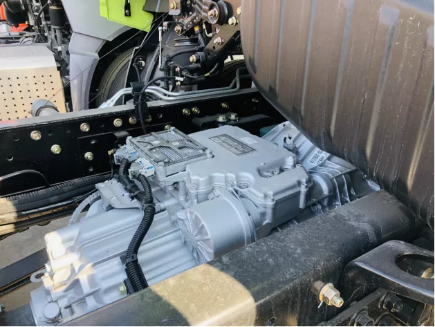 45万买560马力一汽解放J7载货车！拉绿通、活禽运输能回本吗？