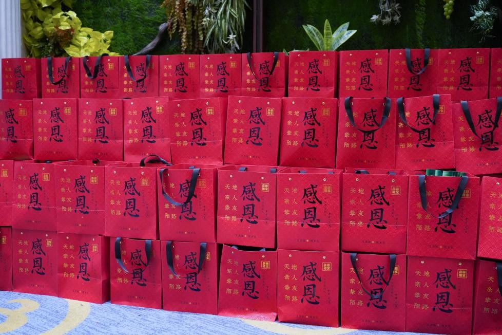 夏日中的清凉 一场特别的捐赠仪式 绿爱公益基金伴残障孩子成长