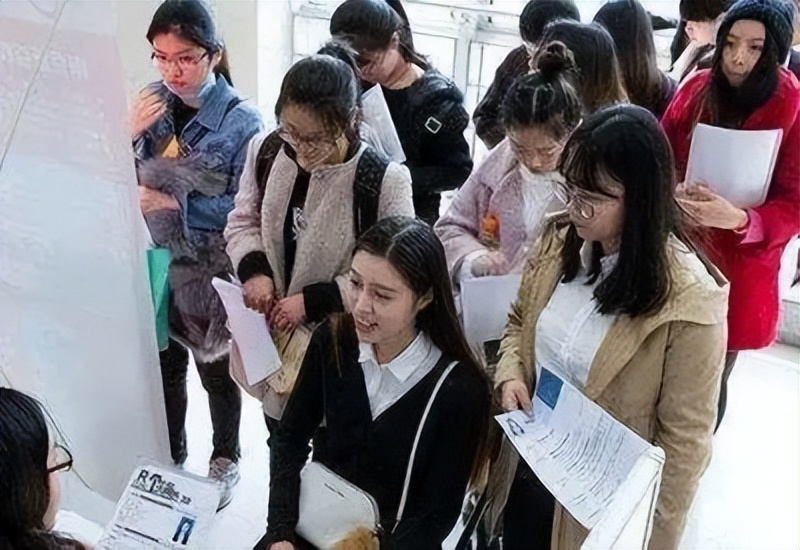 没人报的4个专业，“冷门”但就业后薪资很高，学生可以适当参考