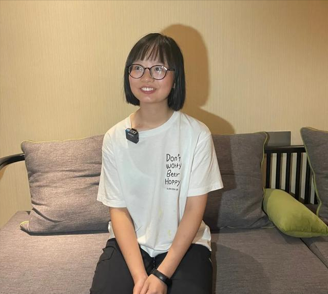 四川“美女学霸”王涵：666分考入北大，父亲称只上过8天补习班