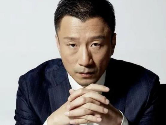 同样是演“黑老大”，把王志文和孙红雷放在一起，差距就出来了