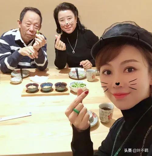 潘晓婷官网(潘晓婷：年过四十像少女，八亿身家却孤独一人，父亲是最大绊脚石)