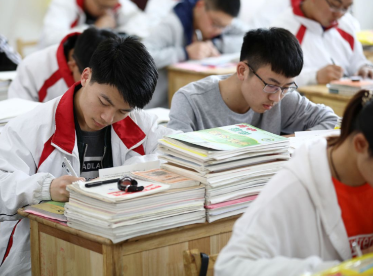 高考照片会大学用吗（2022年高考迎新规）