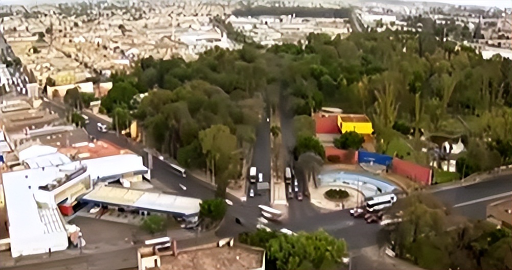 瓜达拉哈拉爆炸事故（1992年墨西哥下水道连环爆炸有多恐怖？整条街都坍塌了，车都炸飞）-趣拿体育