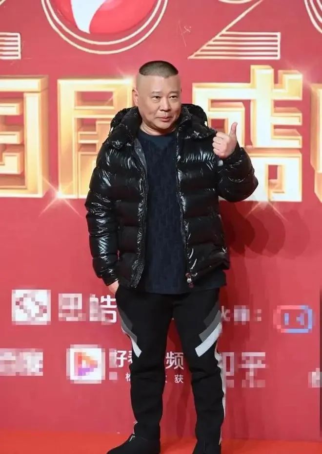 男明星在红毯上作的“怪”，穿丑衣、爱作妖，风头出尽