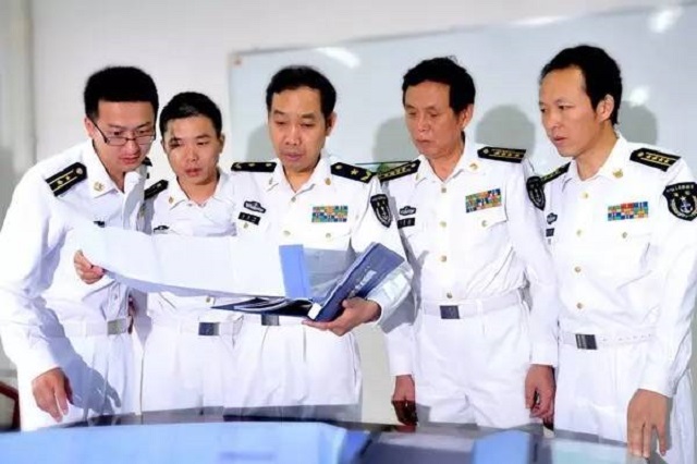 25岁解决世界性难题，为国家节省10亿元，获一等功的肖飞有多牛？