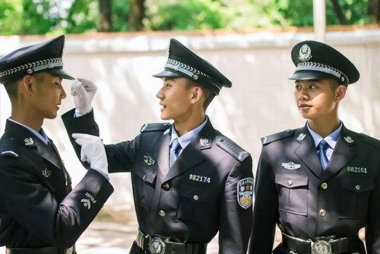 2017高考公安学院（学生苦读警校4年）
