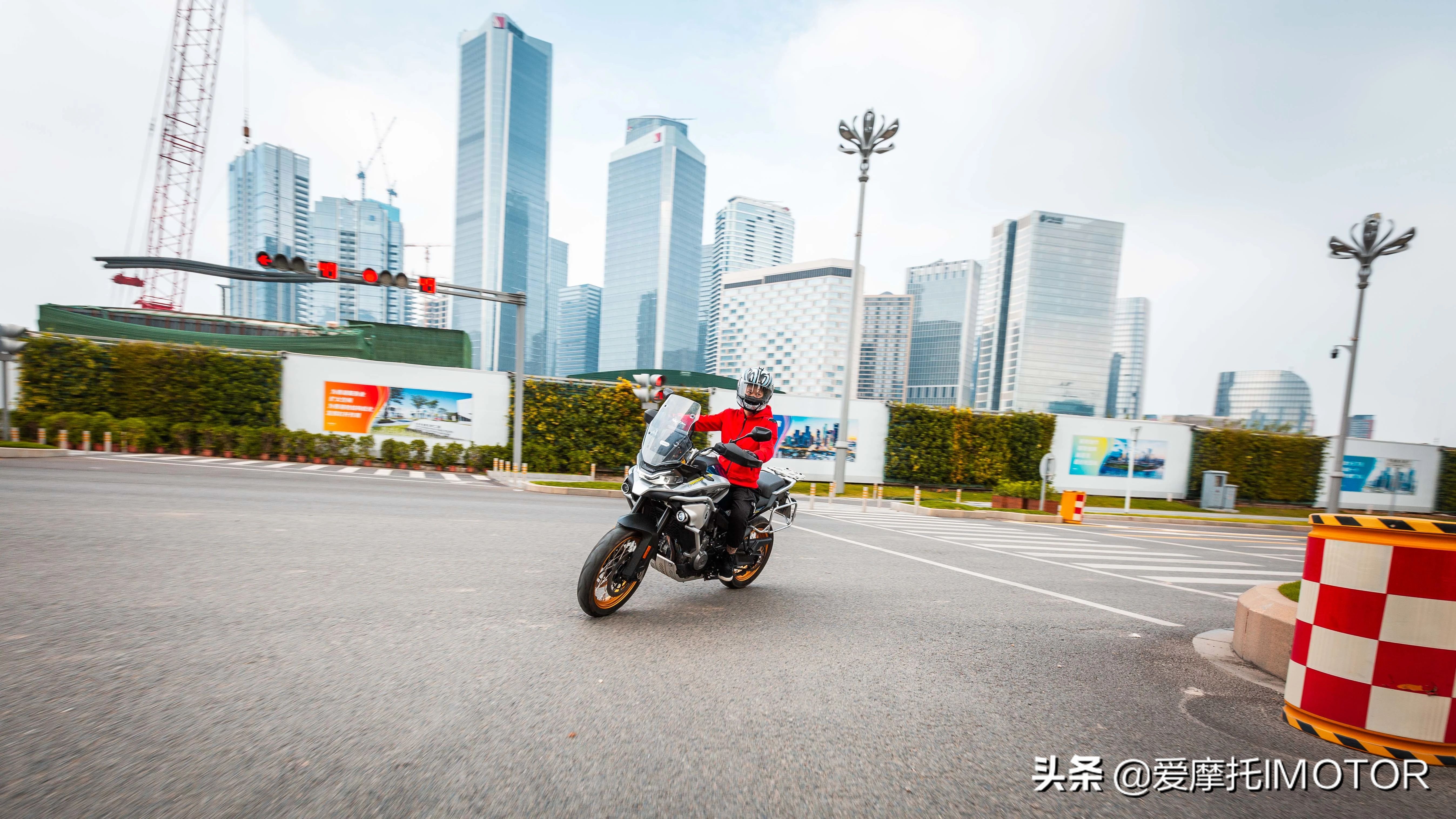 三人行，必有我师，春风800MT多路况评测