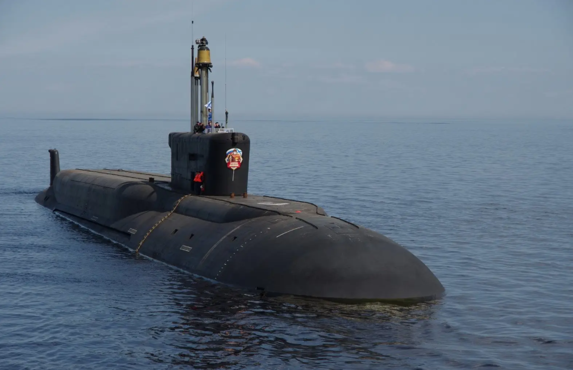 俄罗斯“北风之神”核潜艇，2分钟发射96枚核弹头