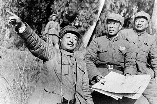1960年中国足球开始走下坡路，贺龙下令解散国足：到部队整顿作风