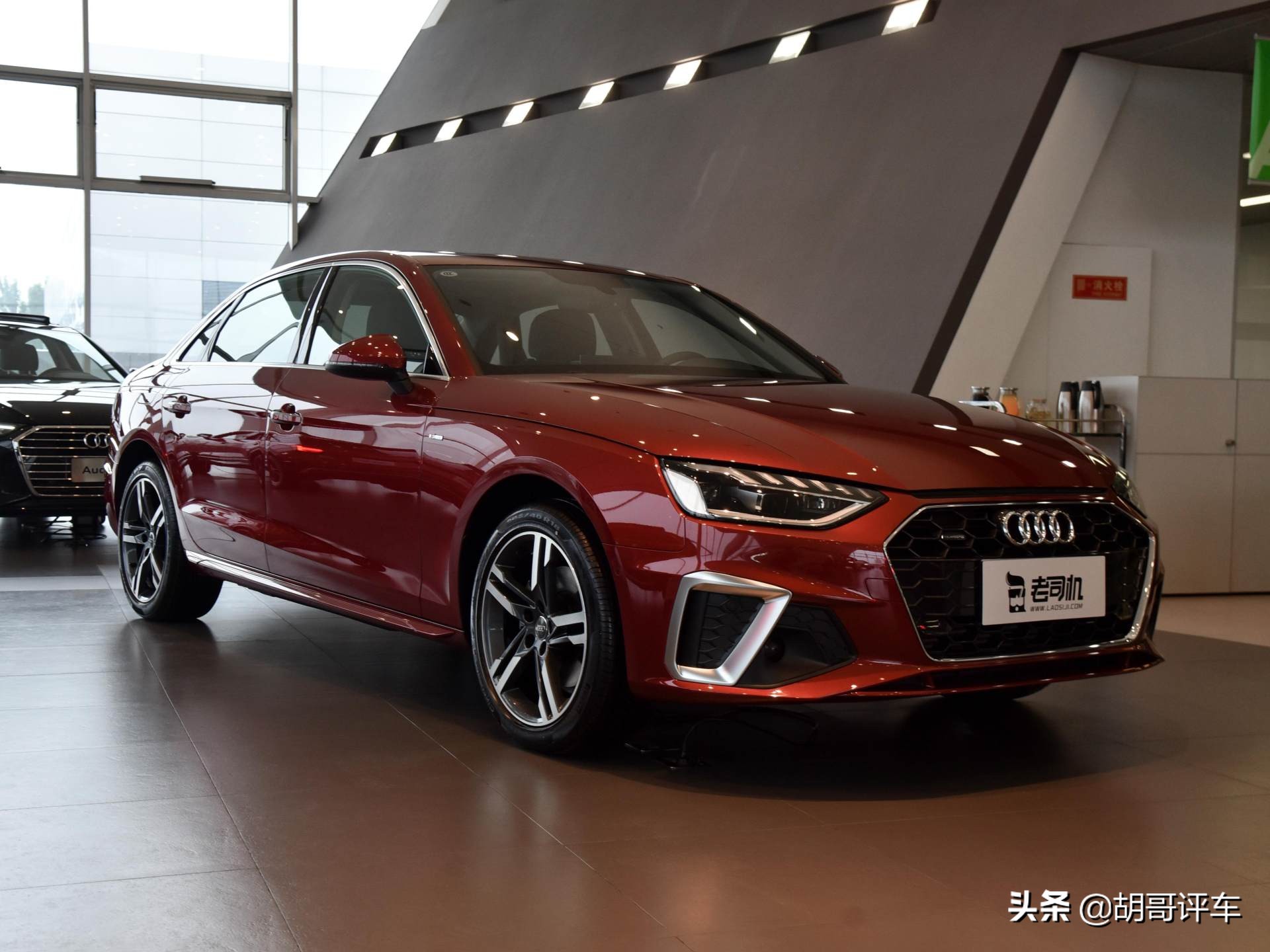 充满运动气息，BBA里最实惠，小姐姐最爱，实拍奥迪A4L