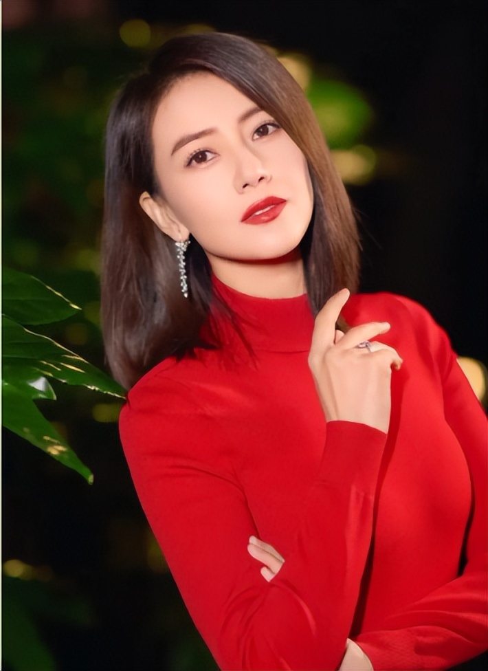 女掌门被爆料跟老公是开放式婚姻,私下各玩各的,高圆圆往事被扒