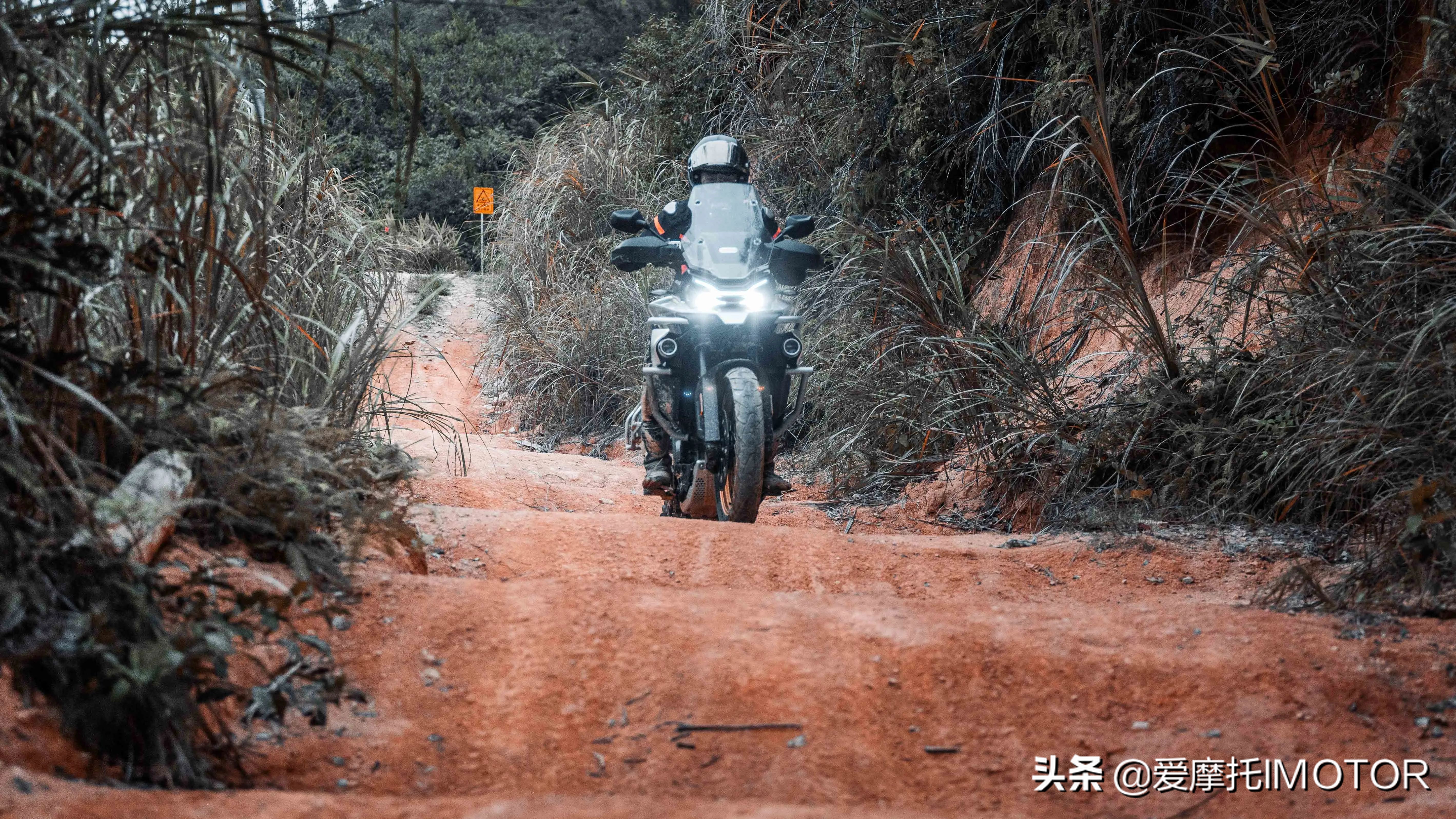 三人行，必有我师，春风800MT多路况评测